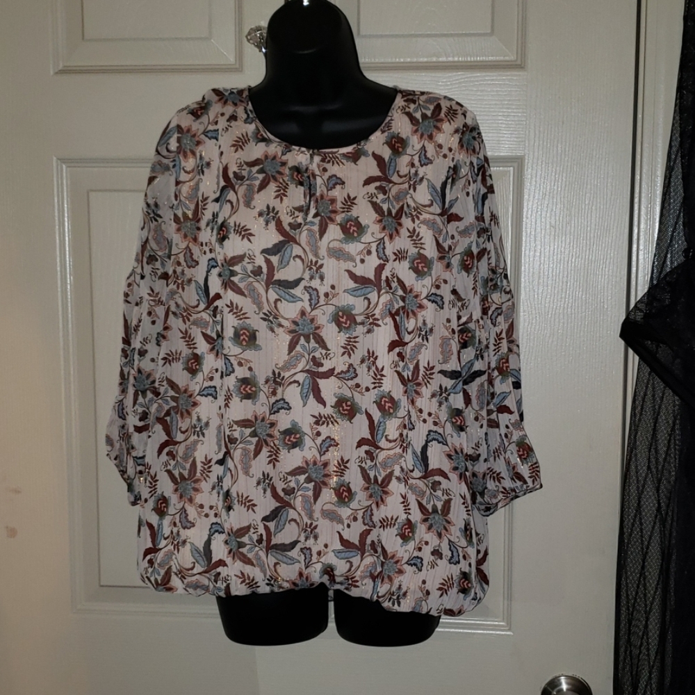 Floral print blouse